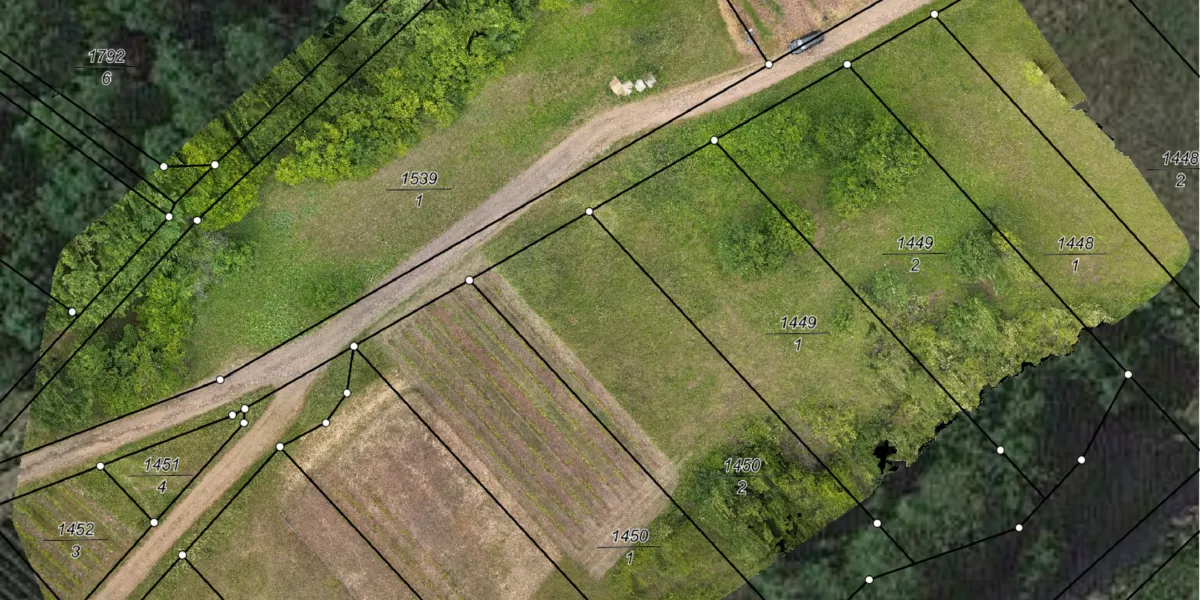 Georeferenziertes Orthophoto mit Kataster-Overlay, Drohnenvermessung Rheinland-Pfalz